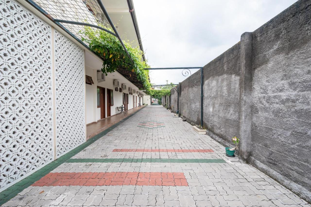 Oyo 2347 Griya Patran Hotel Ngabean Eksteriør billede